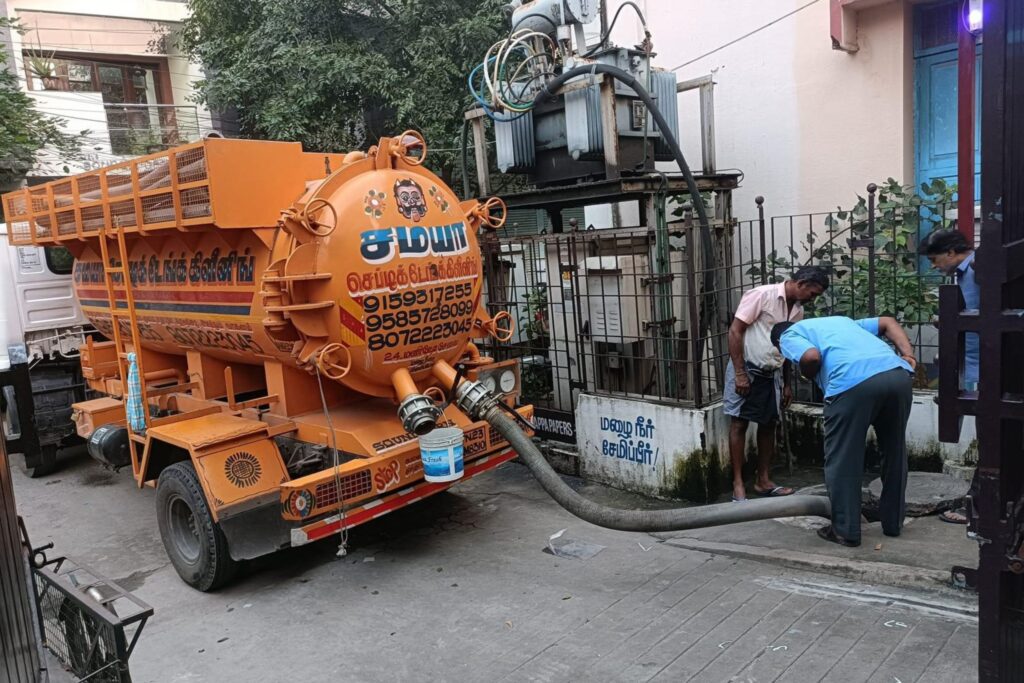 Samaya_Compressor_Septic_Tank_Cleaning
